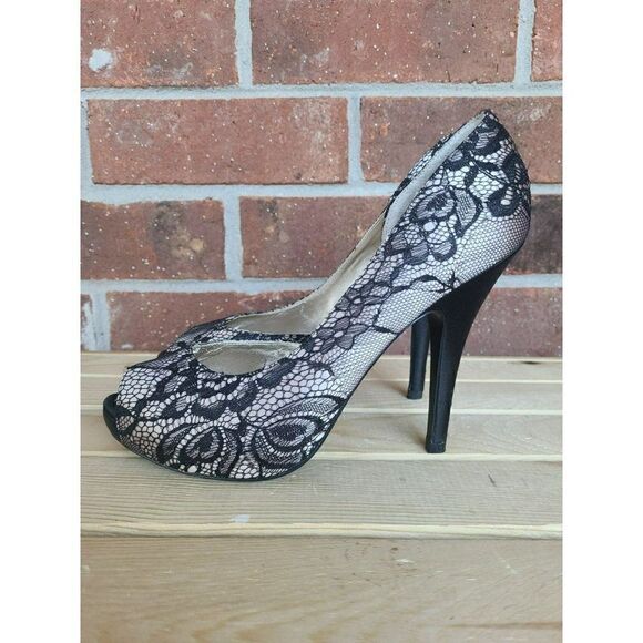 Disney Cinderella Lace High Heels Women's 7.5 - Picture 1 of 7